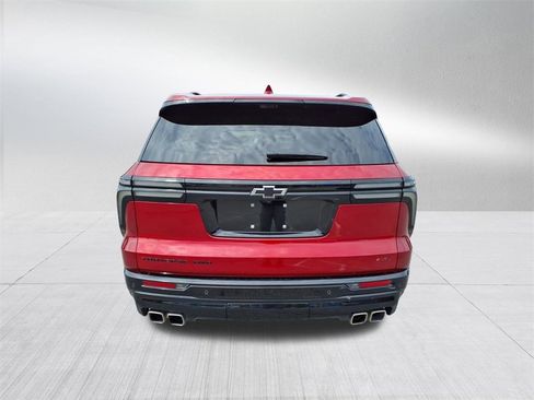 Used 2024 Chevrolet Traverse RS w/ LPO, Floor Liner Package image 5