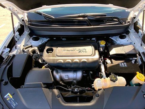 Certified 2021 Jeep Cherokee Latitude Plus AWD/4WD image 10