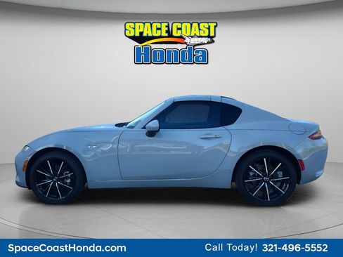 Used 2025 MAZDA MX-5 Miata RF Grand Touring RWD image 6