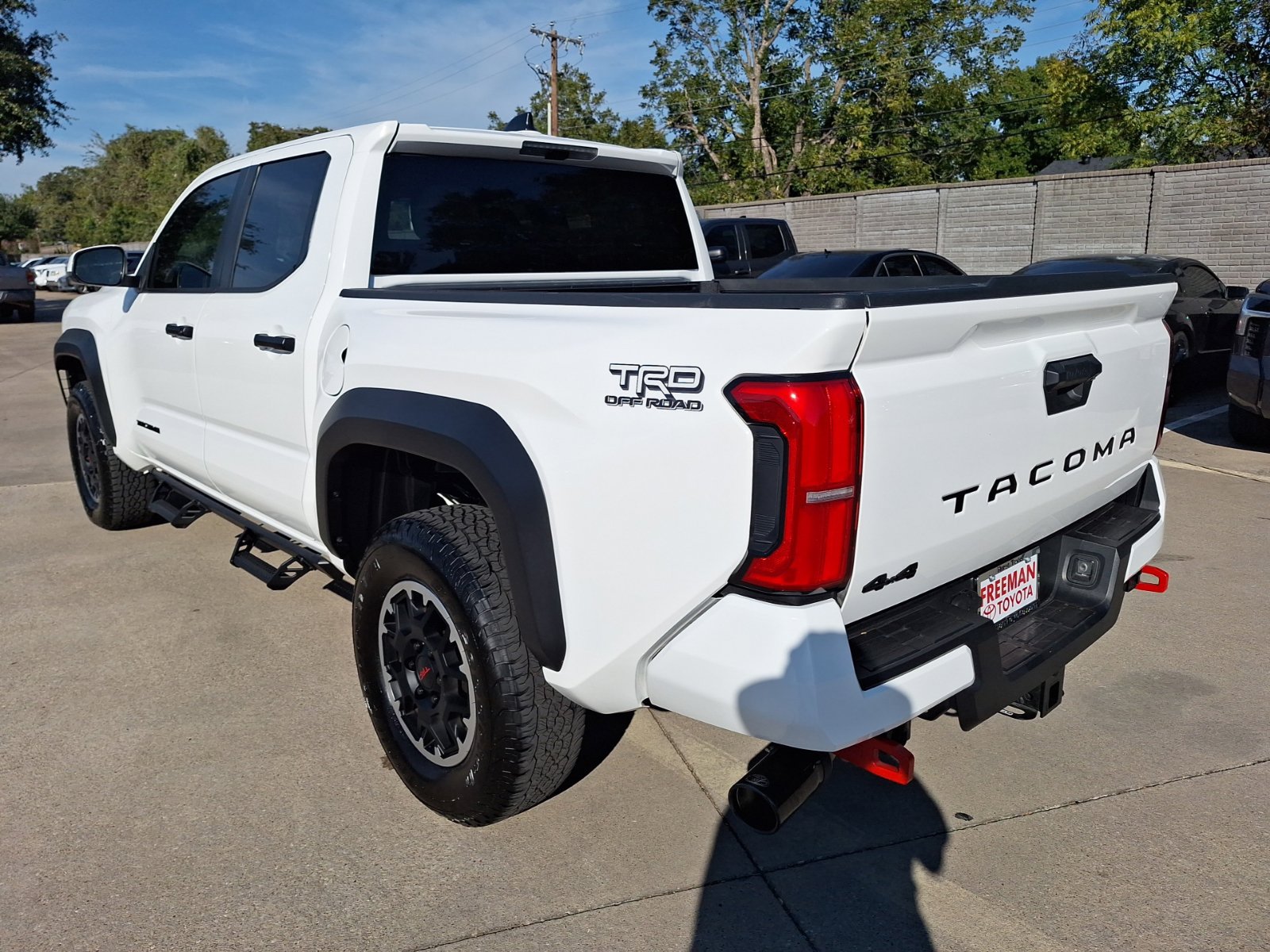 Used 2026 Toyota Tacoma TRD Off-Road AWD/4WD image 4