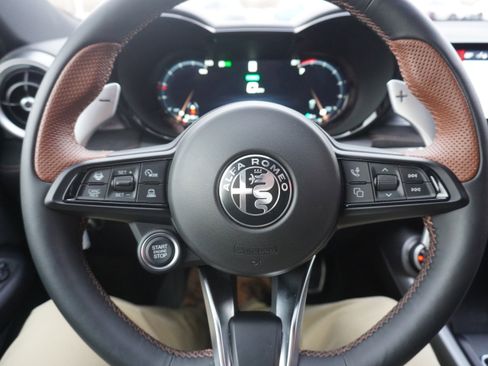 New 2025 Alfa Romeo Tonale image 19