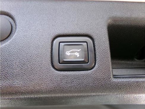 Used 2020 Chevrolet Equinox LT image 5