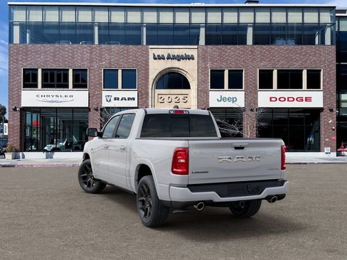 New 2026 RAM 1500 Laramie AWD/4WD image 3