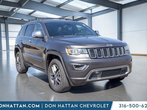 Used 2017 Jeep Grand Cherokee Limited AWD/4WD image 25