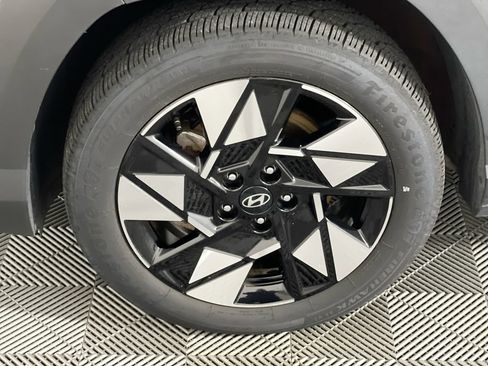 Used 2024 Hyundai Kona SEL FWD image 7
