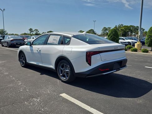 New 2026 Kia K4 FWD image 6