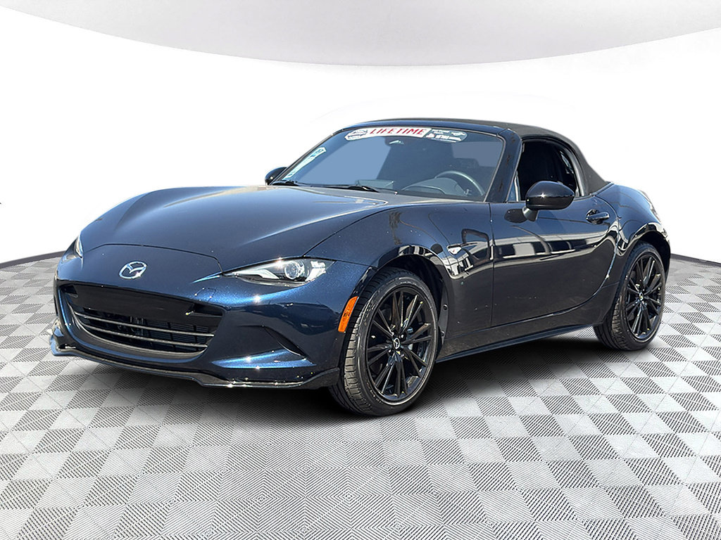 New 2026 MAZDA MX-5 Miata Club w/ Interior Package RWD image 2