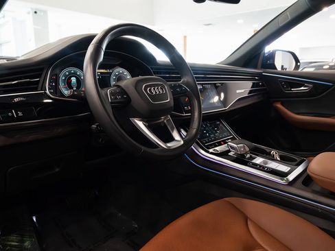 Used 2022 Audi Q8 Prestige w/ Prestige Package AWD/4WD image 19