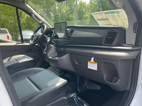 New 2026 Ford Transit 250 Low Roof RWD image 11