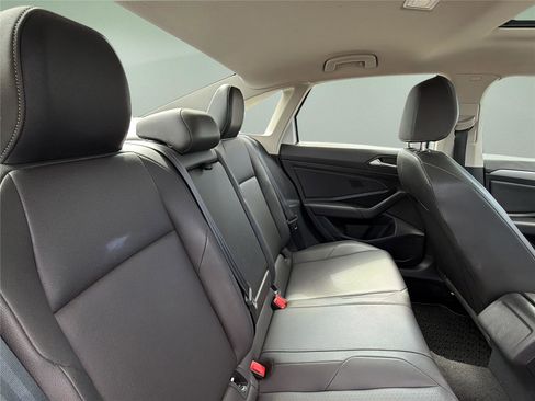 Used 2020 Volkswagen Jetta SE FWD image 21