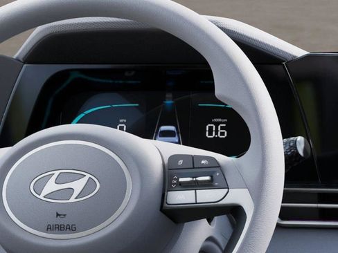 New 2026 Hyundai Elantra SE FWD image 15