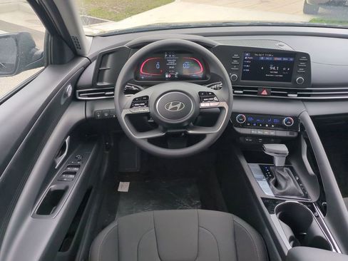 New 2026 Hyundai Elantra Blue image 17