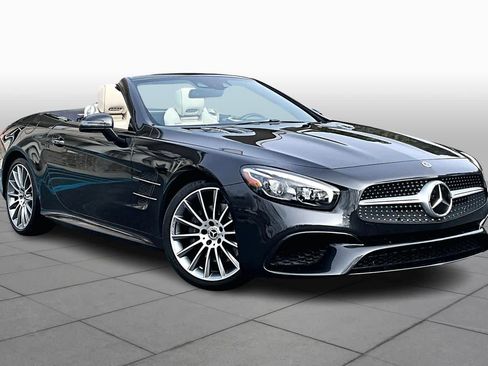 Used 2020 Mercedes-Benz SL 550 image 3