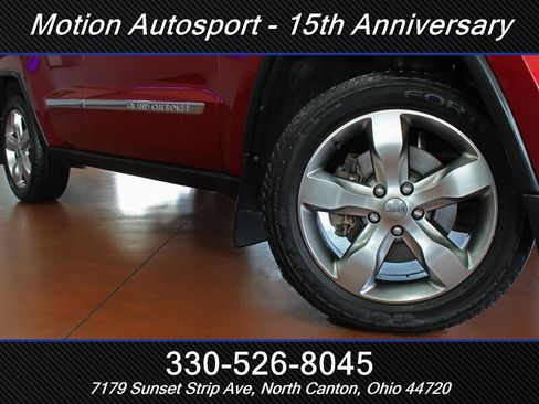 Used 2012 Jeep Grand Cherokee Overland AWD/4WD image 46