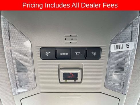 Used 2024 Toyota RAV4 Adventure AWD/4WD image 32