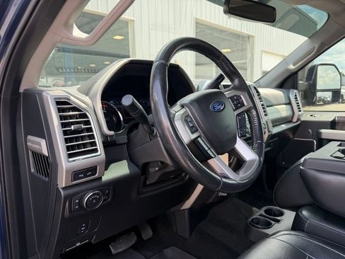 Used 2017 Ford F250 Lariat w/ Lariat Value Package AWD/4WD image 14