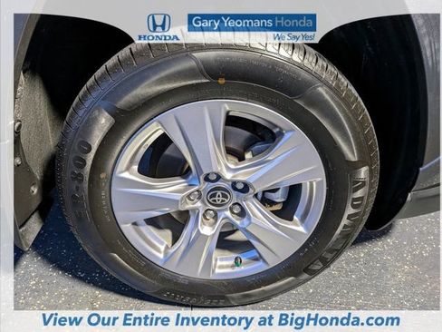Used 2024 Toyota RAV4 XLE FWD image 14