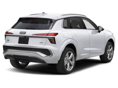 New 2026 Audi Q3 quattro 2.0T AWD/4WD image 2