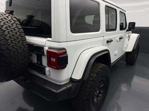 Used 2023 Jeep Wrangler Unlimited Rubicon w/ Xtreme 35 Tire Package AWD/4WD image 5