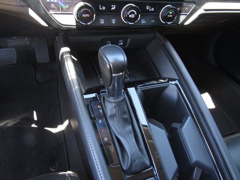 Used 2023 Honda Accord Touring image 19