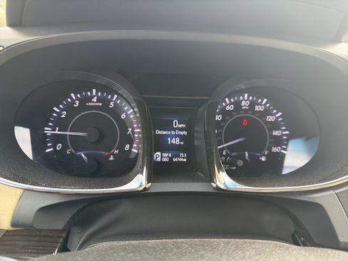 Used 2013 Toyota Avalon Limited image 12