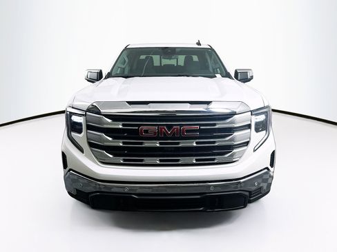 Used 2024 GMC Sierra 1500 SLE w/ Preferred Package image 2