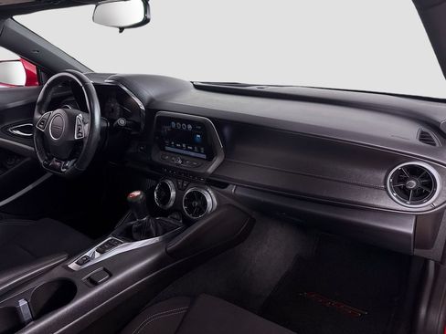 Used 2016 Chevrolet Camaro SS RWD image 32