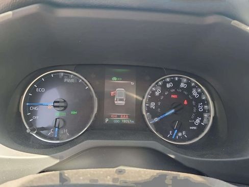 Used 2021 Toyota RAV4 XLE Premium AWD/4WD image 9