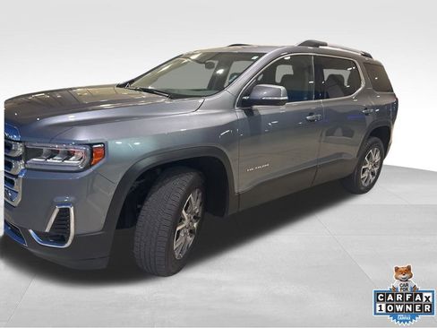 Used 2020 GMC Acadia SLT image 2
