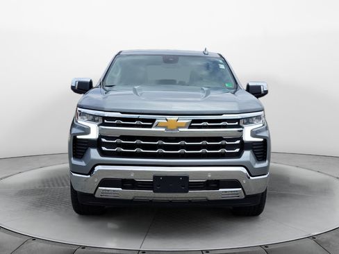Used 2024 Chevrolet Silverado 1500 LTZ w/ Z71 Off-Road Package AWD/4WD image 2