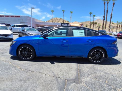 New 2026 Nissan Sentra SR w/ SR Premium Package FWD image 3
