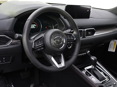 New 2025 MAZDA CX-5 Signature image 11