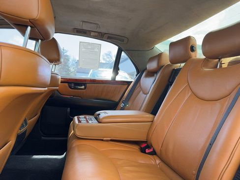 Used 2004 Lexus LS 430 RWD image 15