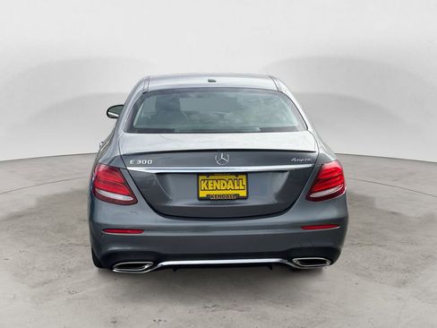 Used 2018 Mercedes-Benz E 300 4MATIC image 6