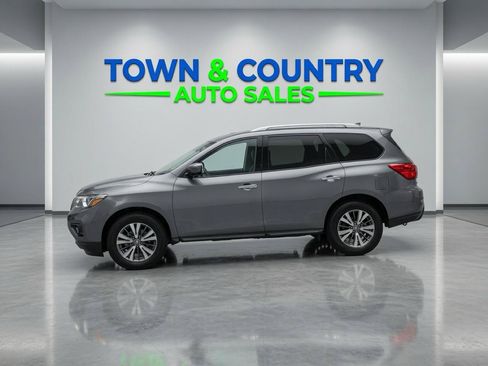Used 2019 Nissan Pathfinder SL AWD/4WD image 2