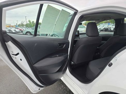 Used 2024 Toyota Corolla LE FWD image 19