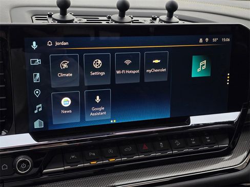 Used 2026 Chevrolet Silverado 1500 ZR2 w/ Dark Appearance Package image 29