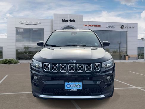 Used 2025 Jeep Compass Limited w/ Sun & Sound Group AWD/4WD image 3