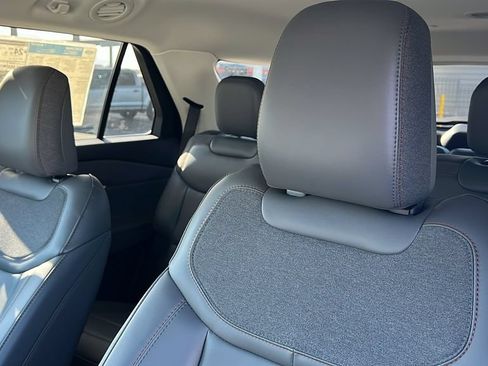 New 2026 Ford Explorer Active w/ Active Comfort Package RWD image 15
