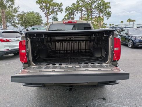 Used 2016 Chevrolet Colorado LT w/ LT Convenience Package RWD image 8