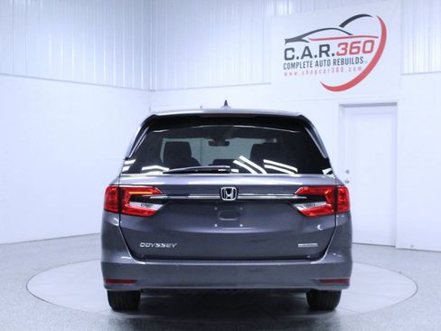 Used 2022 Honda Odyssey Touring image 5
