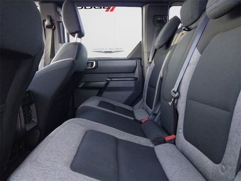 Used 2025 Ford Bronco Big Bend image 11
