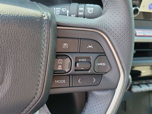 New 2026 Toyota 4Runner SR5 AWD/4WD image 10