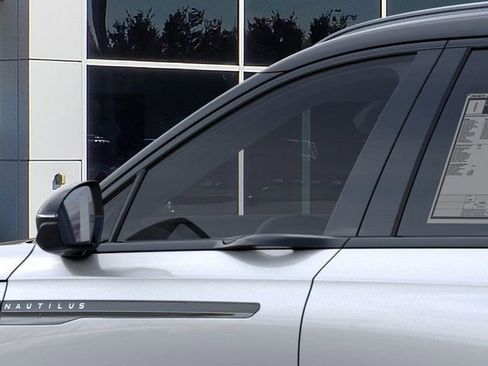 New 2026 Lincoln Nautilus Reserve image 20