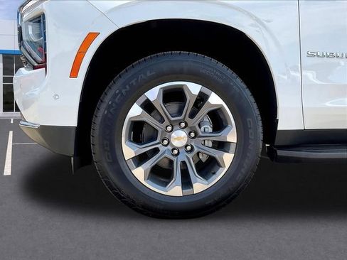 New 2026 Chevrolet Suburban LS RWD image 15