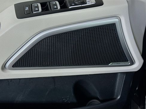 Certified 2022 Kia Telluride EX w/ EX Premium Package image 21