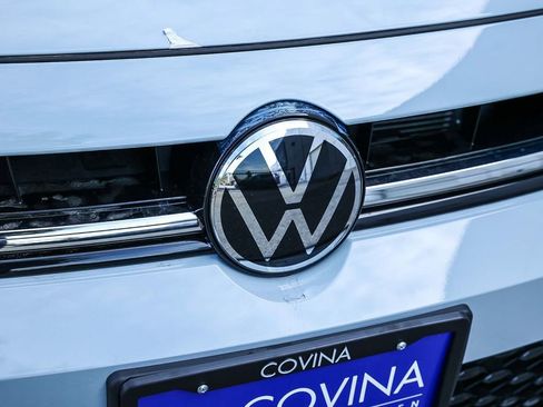 New 2026 Volkswagen Jetta SE image 15