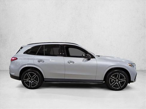 Used 2026 Mercedes-Benz GLC 300 image 4