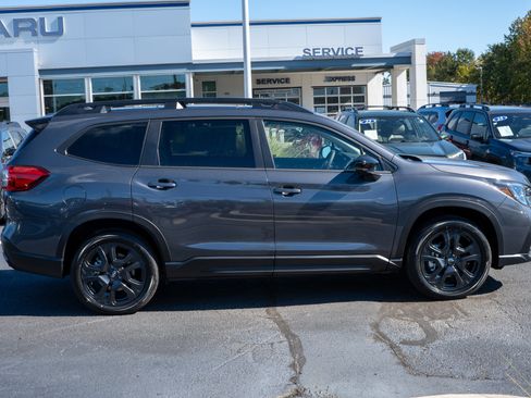 New 2025 Subaru Ascent Bronze Edition image 2