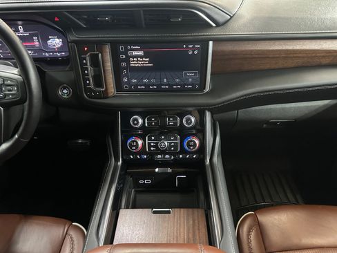 Certified 2024 GMC Yukon Denali Ultimate AWD/4WD image 13